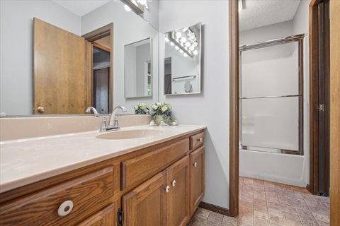 Tiny photo for 2 Sun Pointe Court #2A, Bloomington, IL 61704 (MLS # 12618854)