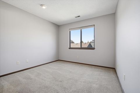 Tiny photo for 2 Sun Pointe Court #2A, Bloomington, IL 61704 (MLS # 12618854)