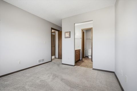 Tiny photo for 2 Sun Pointe Court #2A, Bloomington, IL 61704 (MLS # 12618854)