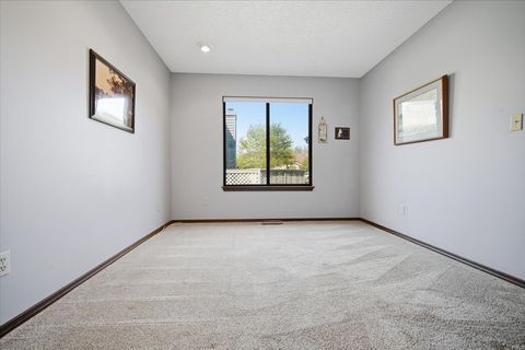 Tiny photo for 2 Sun Pointe Court #2A, Bloomington, IL 61704 (MLS # 12618854)