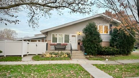 Photo of 7020 wright Terrace, Niles, IL 60714 (MLS # 12521145)