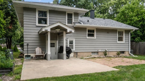 Tiny photo for 715 E Main Street, Barrington, IL 60010 (MLS # 12692245)