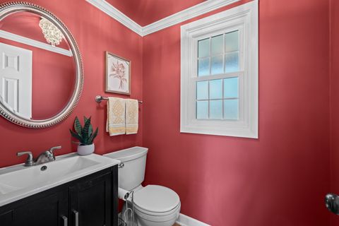 Tiny photo for 1320 N Douglas Avenue, Arlington Heights, IL 60004 (MLS # 12582071)