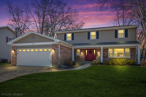 Tiny photo for 1320 N Douglas Avenue, Arlington Heights, IL 60004 (MLS # 12582071)