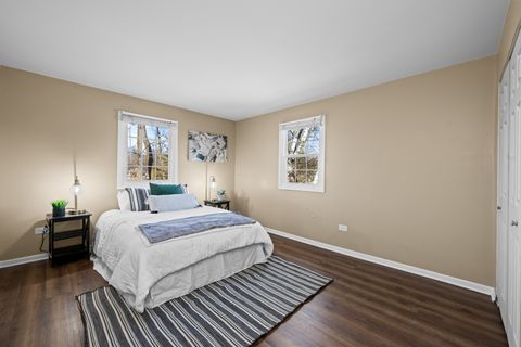 Tiny photo for 1320 N Douglas Avenue, Arlington Heights, IL 60004 (MLS # 12582071)