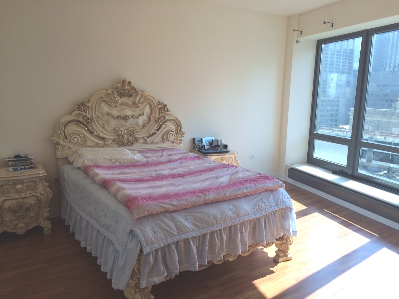 130 N Garland Court 2502