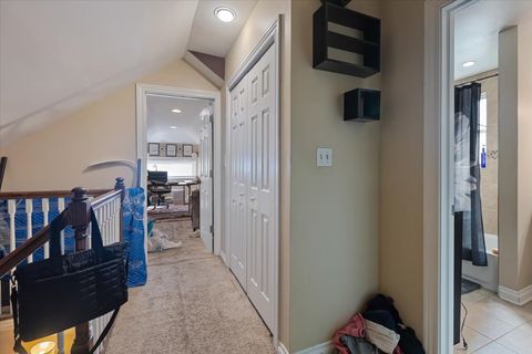 Tiny photo for 8225 S MANISTEE Avenue, Chicago, IL 60617 (MLS # 12489383)