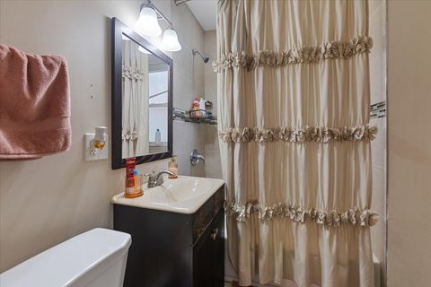 Tiny photo for 8225 S MANISTEE Avenue, Chicago, IL 60617 (MLS # 12489383)