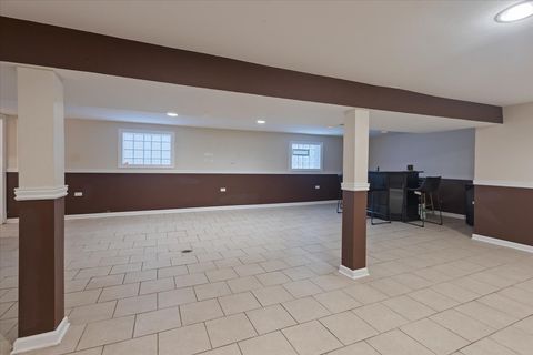 Tiny photo for 8225 S MANISTEE Avenue, Chicago, IL 60617 (MLS # 12489383)