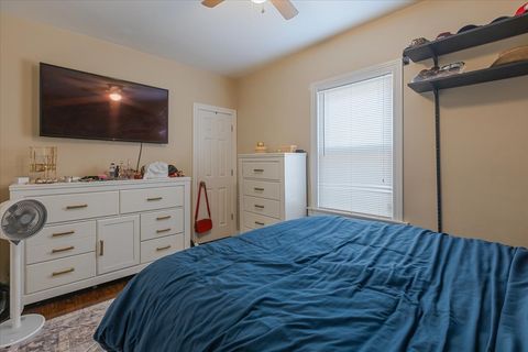 Tiny photo for 8225 S MANISTEE Avenue, Chicago, IL 60617 (MLS # 12489383)