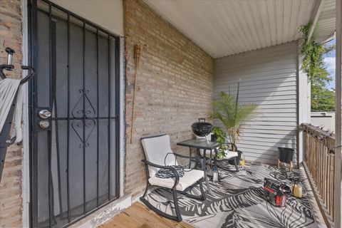 Tiny photo for 8225 S MANISTEE Avenue, Chicago, IL 60617 (MLS # 12489383)