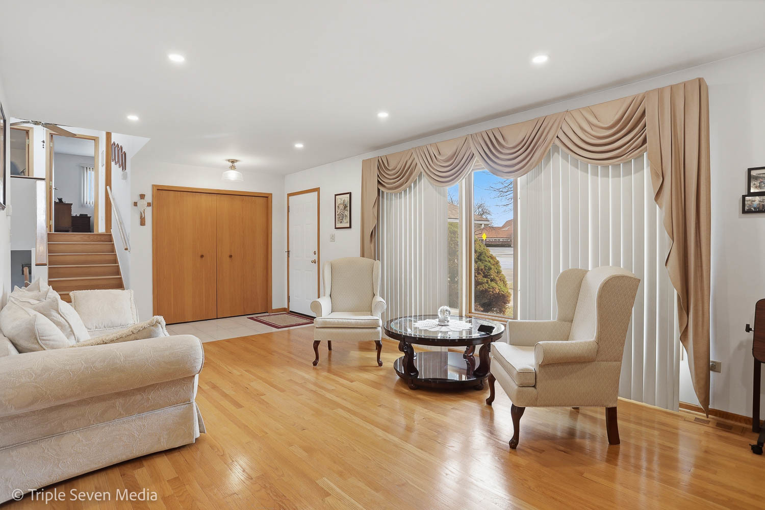 8640 Narragansett Avenue