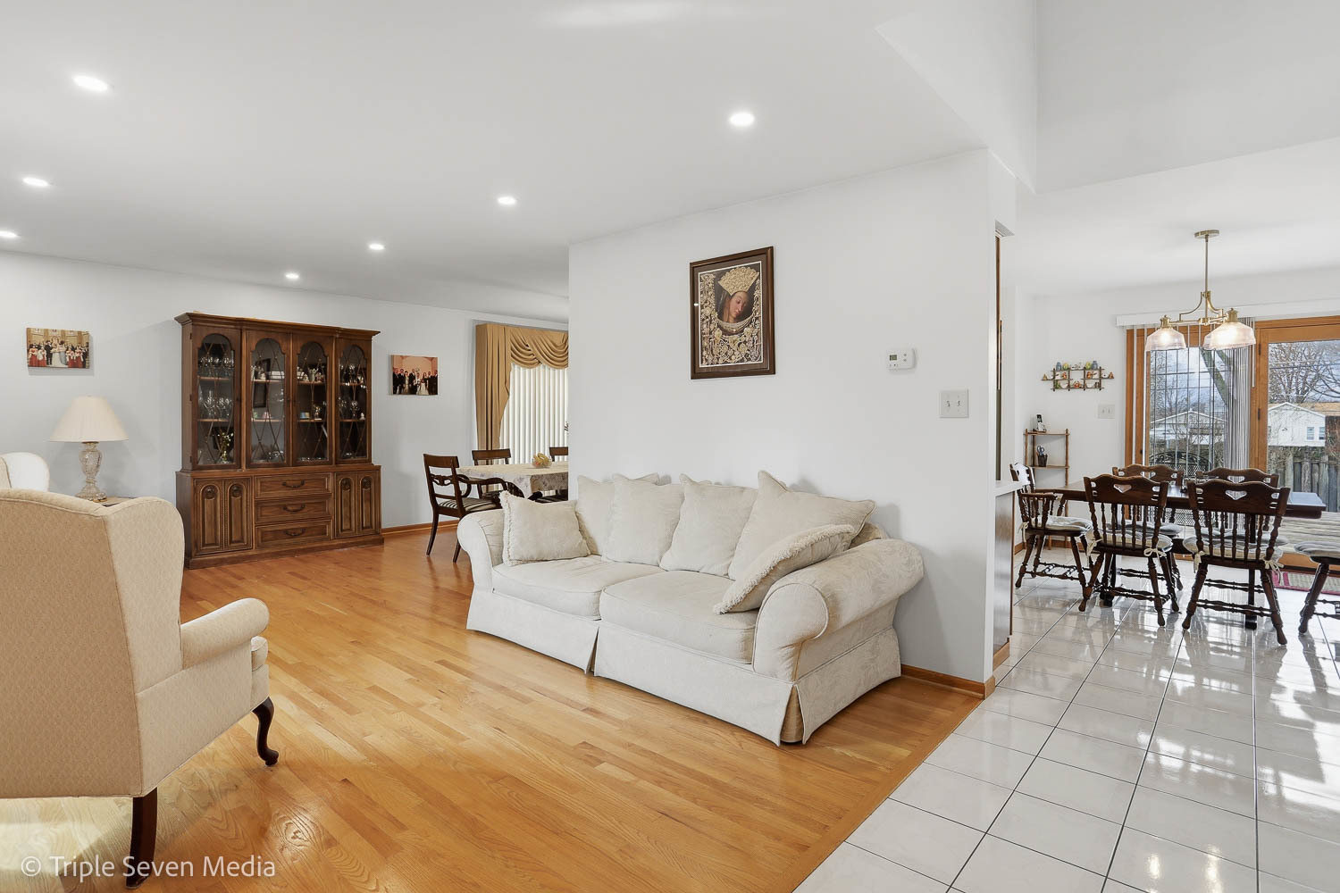 8640 Narragansett Avenue