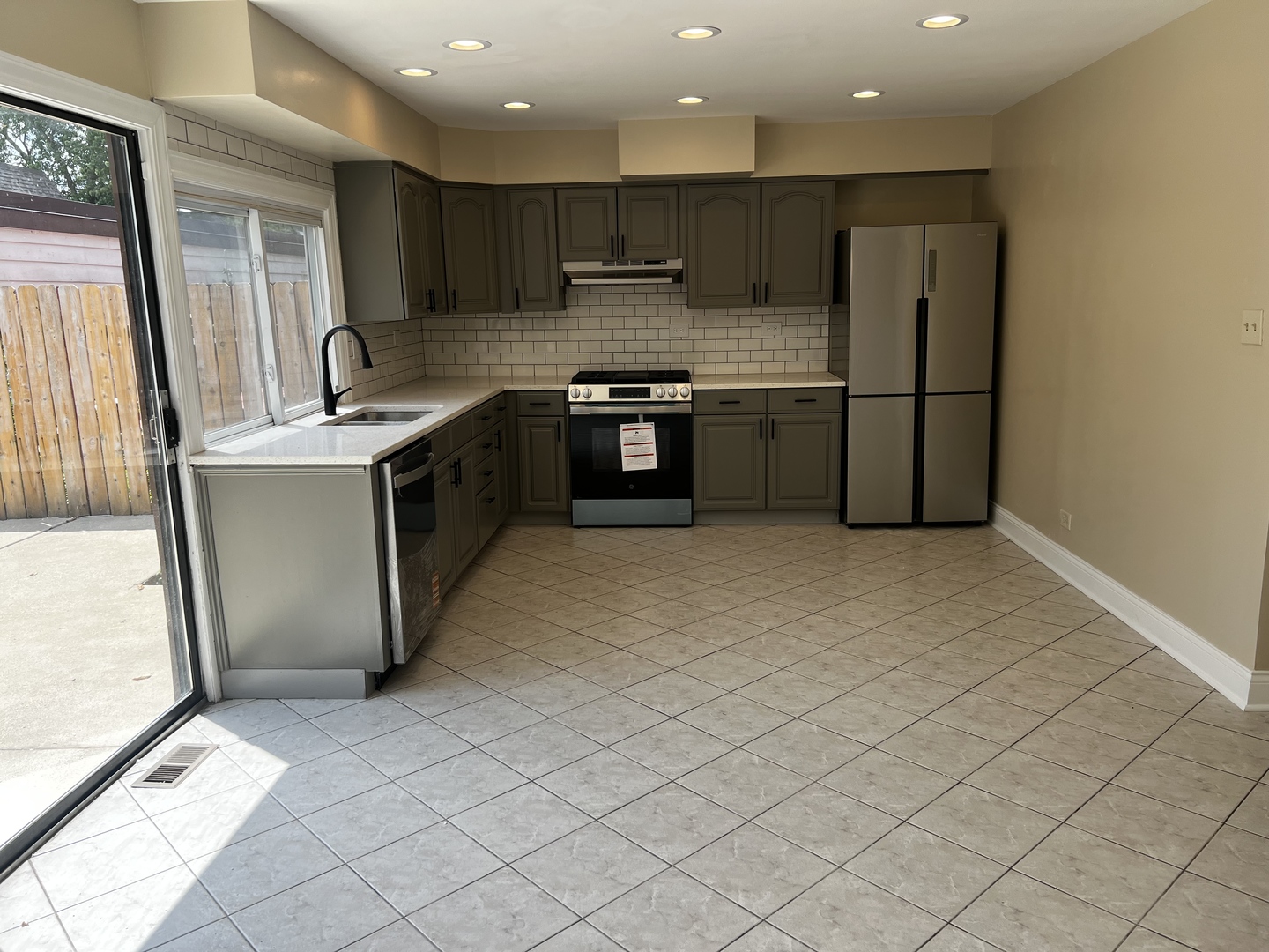 5536 MONTIBELLO Drive