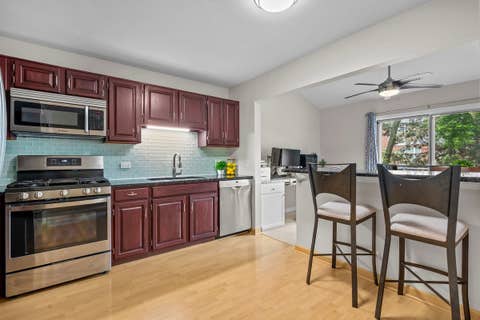 Tiny photo for 505 Green Bridge Lane #B, Prospect Heights, IL 60070 (MLS # 12659272)