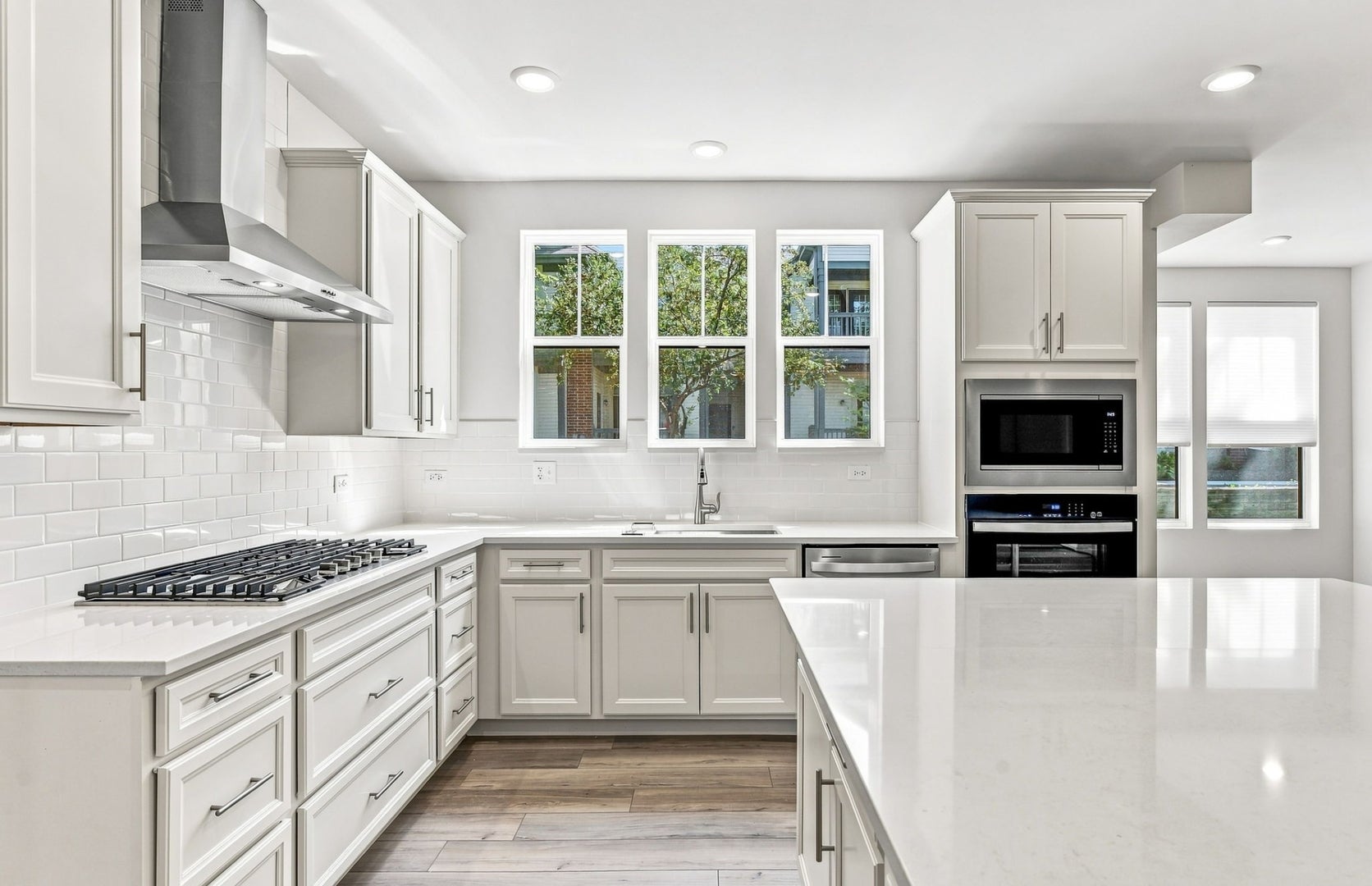 2812 Preserve Circle 09002