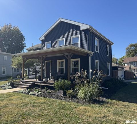 Photo of 416 NW 1ST Avenue, Galva, IL 61434 (MLS # QC4268237)