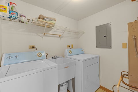 Tiny photo for 1480 Jefferson Street #401, Des Plaines, IL 60016 (MLS # 12713423)