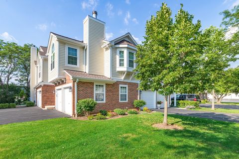 Photo of 622 Grosse Pointe Circle, Vernon Hills, IL 60061 (MLS # 12699483)