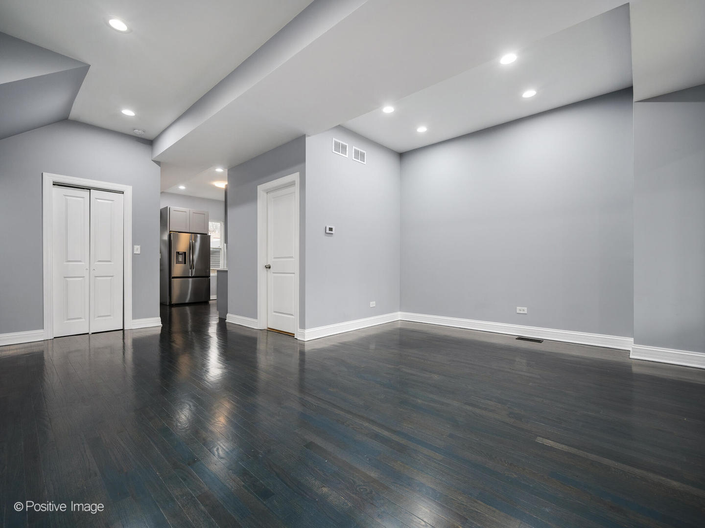 4530 W Maypole Avenue