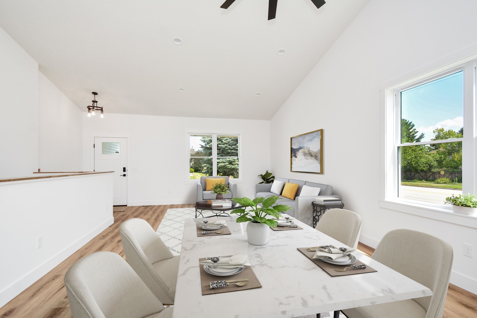 Bloomington, Illinois 61704, United States, 2 Bedrooms Bedrooms, ,3 BathroomsBathrooms,Residential,Active,187485