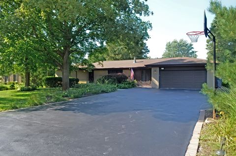 Photo of 22W368 Glendale Ter, Medinah, IL 60157 (MLS # 12450722)