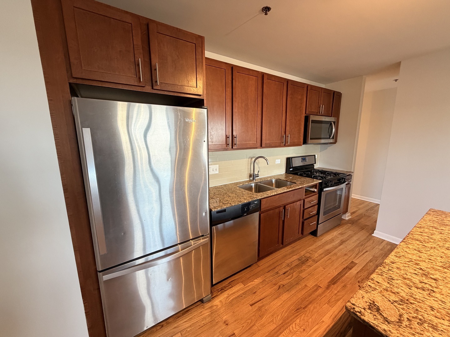 1337 W Fargo Avenue 401