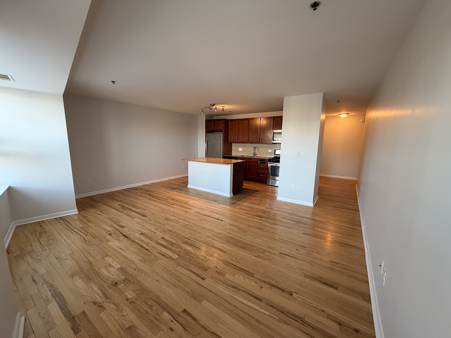 1337 W Fargo Avenue 401