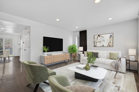 Tiny photo for 171 Bridlewood Circle, Lake In The Hills, IL 60156 (MLS # 12602770)