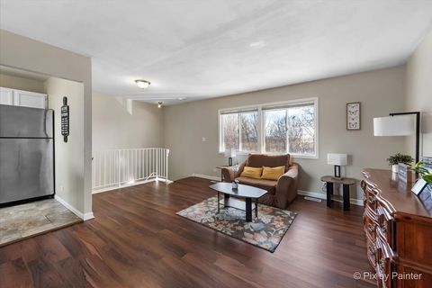 Tiny photo for 6207 Kit Carson Drive #6207, Hanover Park, IL 60133 (MLS # 12542813)