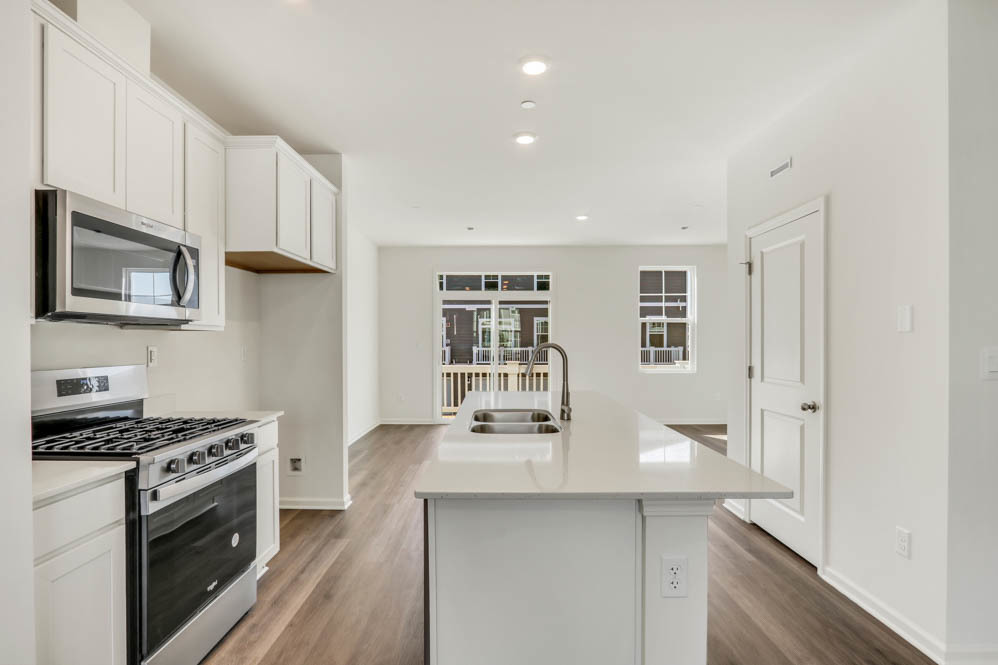 2168 glacier Street