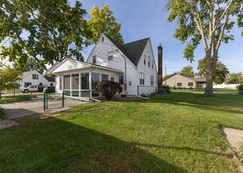 Tiny photo for 702 4th Avenue, Camanche, IA 52730 (MLS # 12781251)