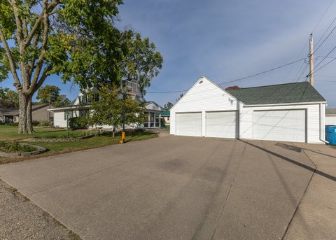 Tiny photo for 702 4th Avenue, Camanche, IA 52730 (MLS # 12781251)