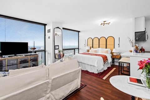 Tiny photo for 4343 N Clarendon Avenue #2801, Chicago, IL 60613 (MLS # 12759827)