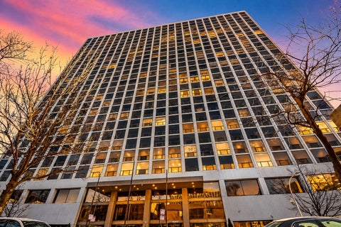 Photo of 4343 N Clarendon Avenue #2801, Chicago, IL 60613 (MLS # 12759827)