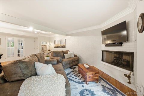 Tiny photo for 250 Kenston Court #250, Geneva, IL 60134 (MLS # 12768832)