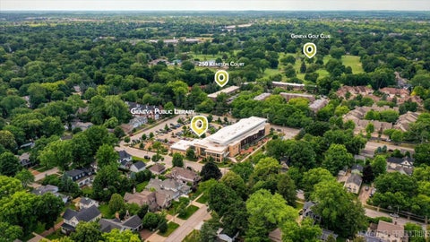 Tiny photo for 250 Kenston Court #250, Geneva, IL 60134 (MLS # 12768832)
