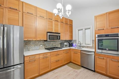 Tiny photo for 1235 Dartmouth Lane, Deerfield, IL 60015 (MLS # 12624084)