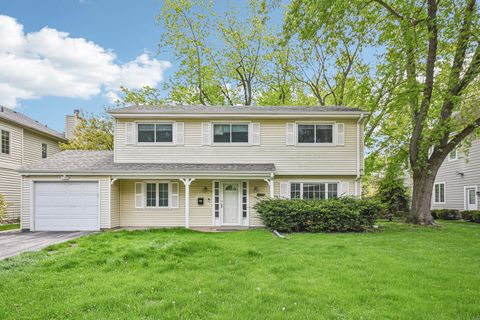 Photo of 1235 Dartmouth Lane, Deerfield, IL 60015 (MLS # 12624084)