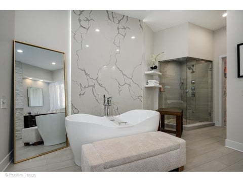 Tiny photo for 32 E BELLEVUE Place, Chicago, IL 60611 (MLS # 12756996)