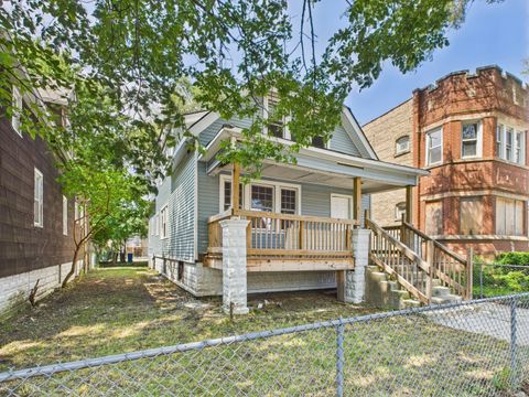 Tiny photo for 11922 S Perry Avenue, Chicago, IL 60628 (MLS # 12446507)
