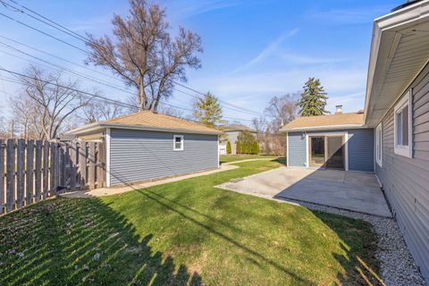 Tiny photo for 405 Turf Lane, Wheaton, IL 60187 (MLS # 12600360)
