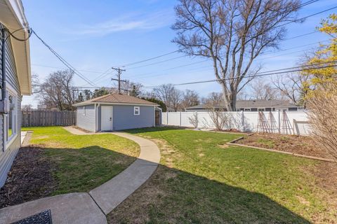 Tiny photo for 405 Turf Lane, Wheaton, IL 60187 (MLS # 12600360)