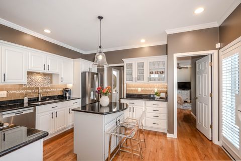 Tiny photo for 515 Peyton Street, Geneva, IL 60134 (MLS # 12486318)