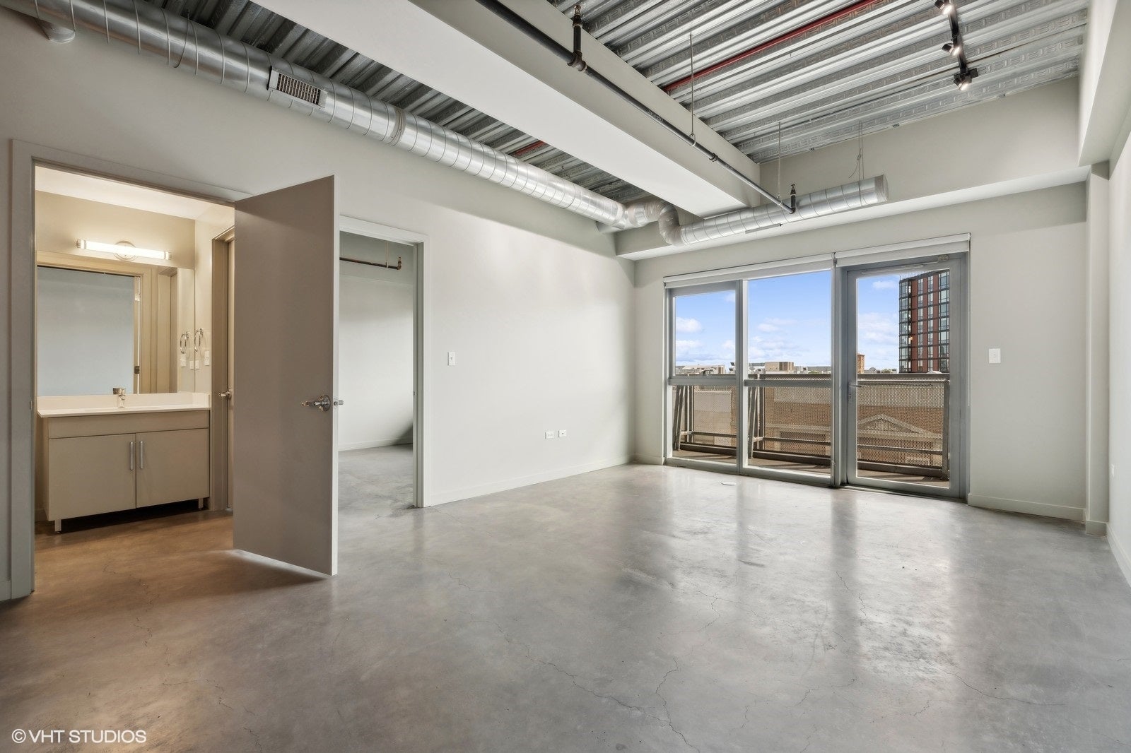 1241 N MILWAUKEE Avenue 505