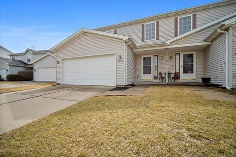 Photo of 2719 Gill Street, Bloomington, IL 61704 (MLS # 12592048)