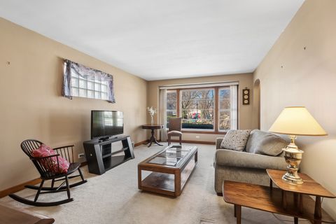 Tiny photo for 2124 Brummel Street, Evanston, IL 60202 (MLS # 12573949)