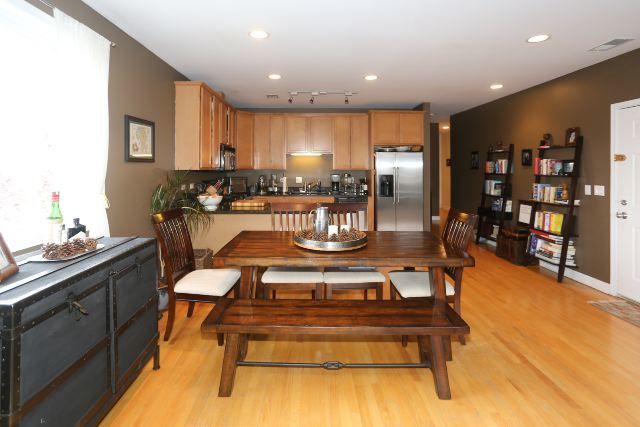 3655 N Southport Avenue 2N