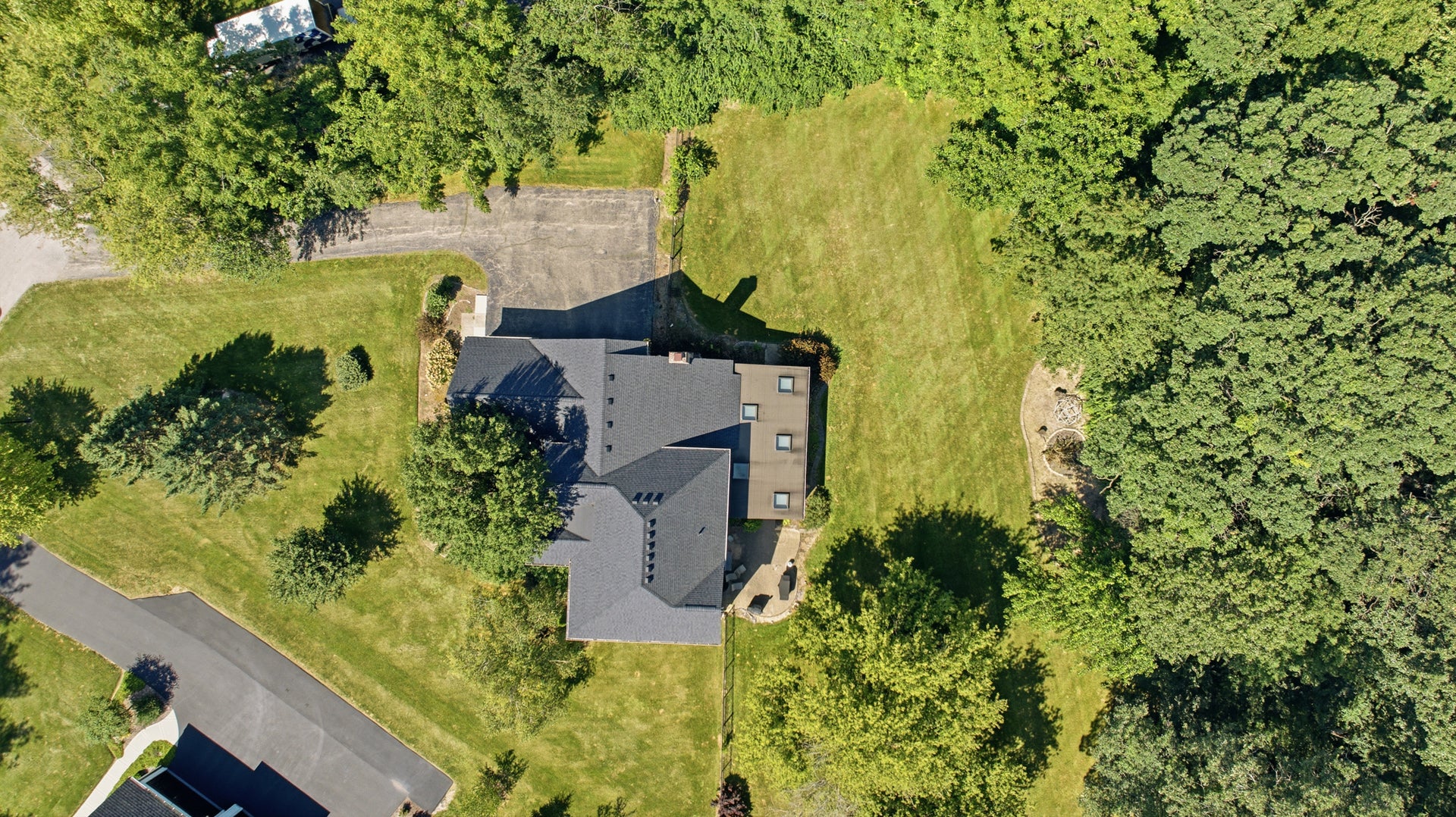2S291 Pine Row Court