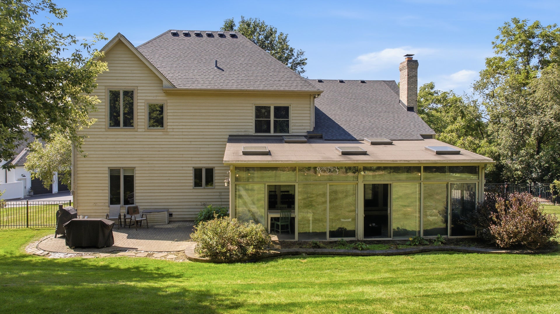 2S291 Pine Row Court